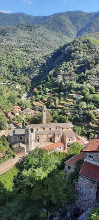 Willa Casa Sant'Andrea Ceriana Zewnętrze zdjęcie